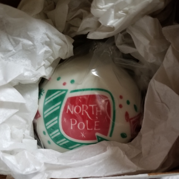 Bronner's Santa's Workshop Christmas Ornament - Picture 4 of 7